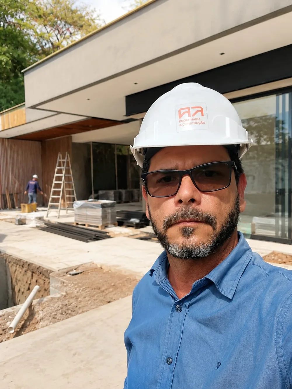 Tercio Nunes de Araújo, responsável pela A&R Construção, em obra